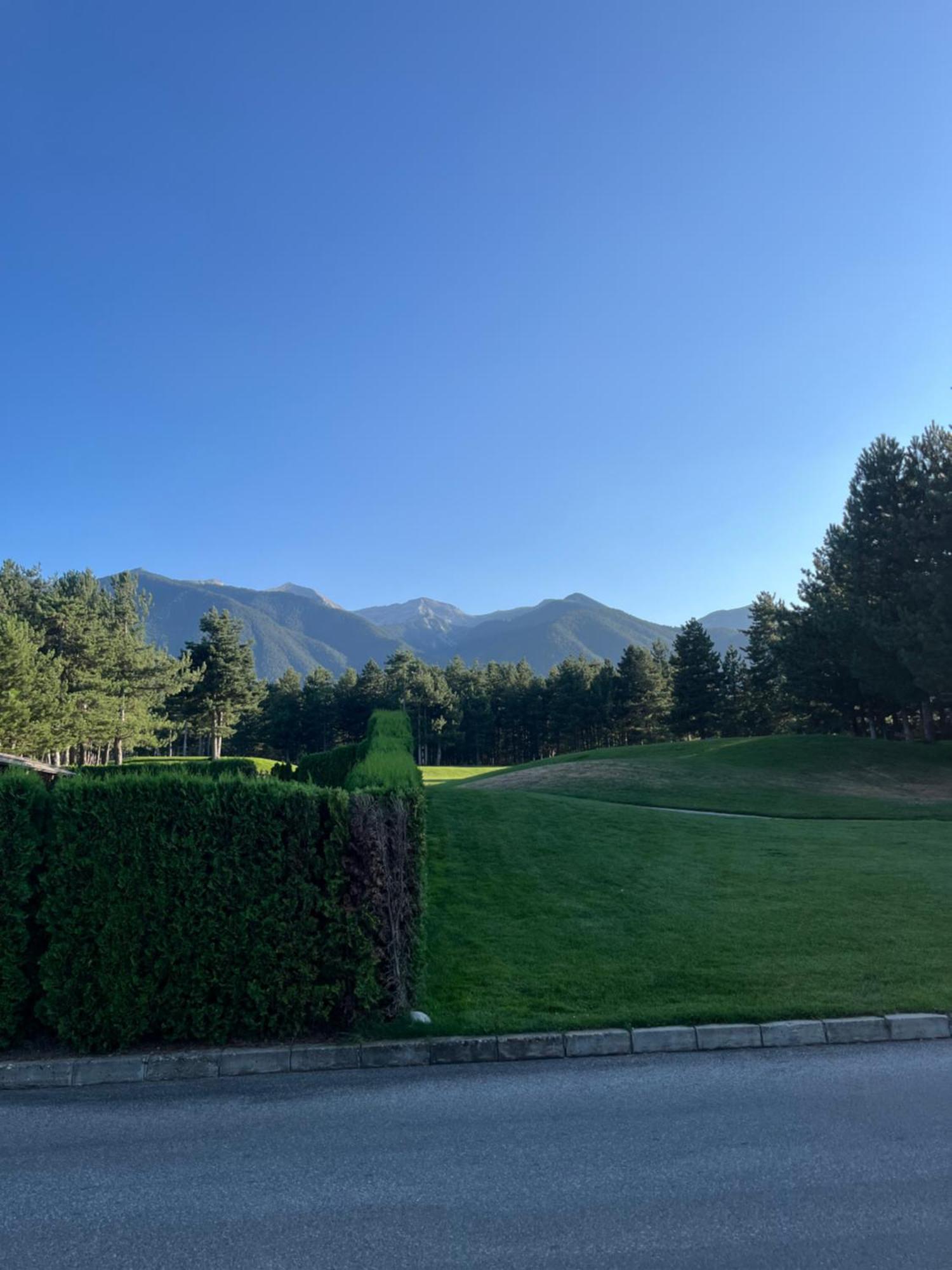 Pirin Golf Mountain View Apartment Raslog